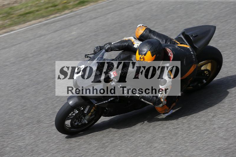 /10 20.04.2026  Pluess Moto Sport ADR/Freies Fahren/81